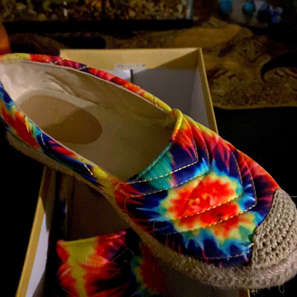 Yoki tye dye slip on shoes. Size 6.